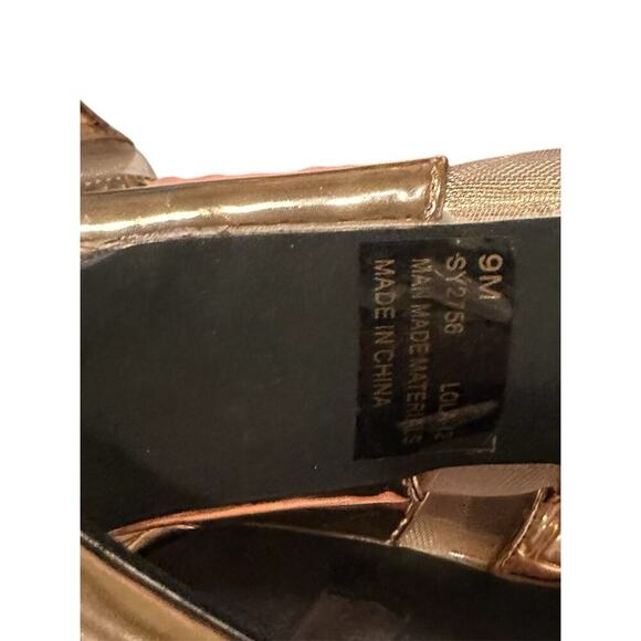 CAPE ROBBIN Size 9 METALLIC ROSE GOLD STILETTO SHINY PUMPS SHOES - Picture 5 of 5